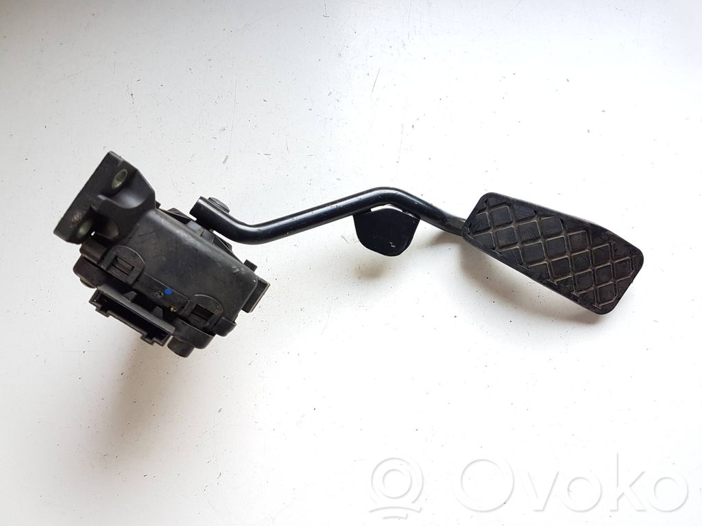 Audi A4 S4 B6 8E 8H Pedał gazu / przyspieszenia 