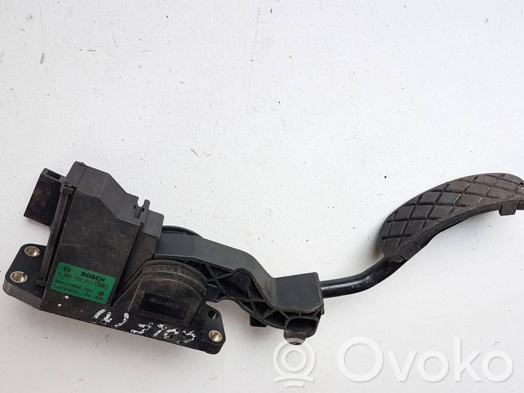 Volkswagen Golf IV Pedală accelerație 