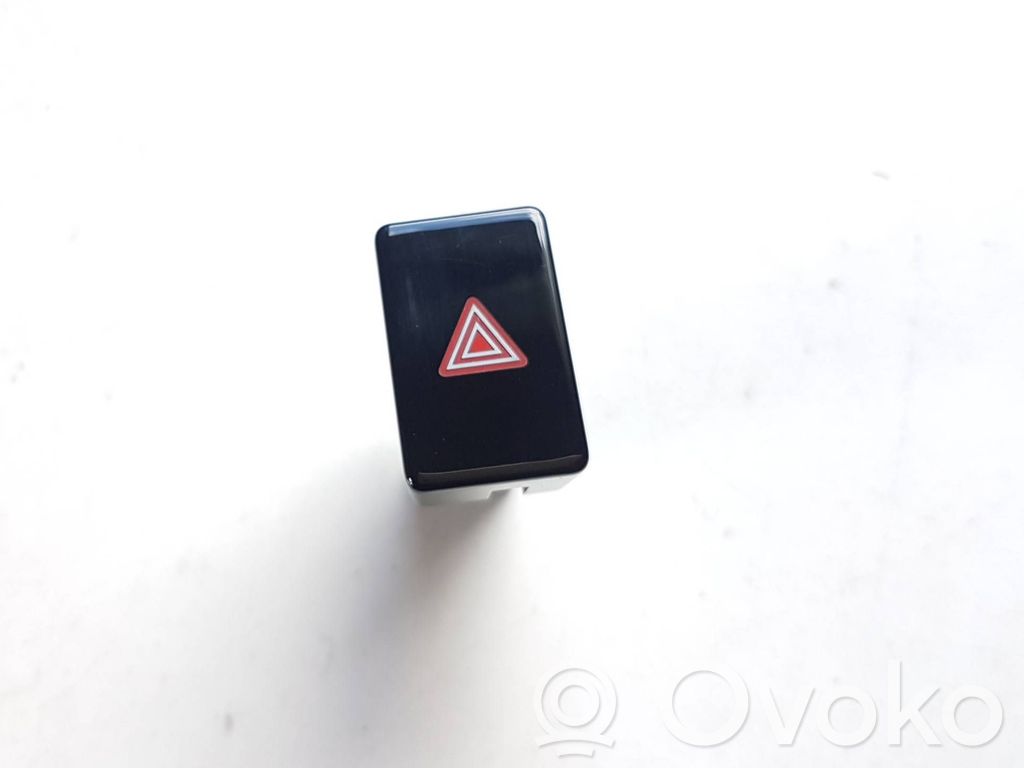 Mitsubishi Outlander IV Przycisk świateł awaryjnych 