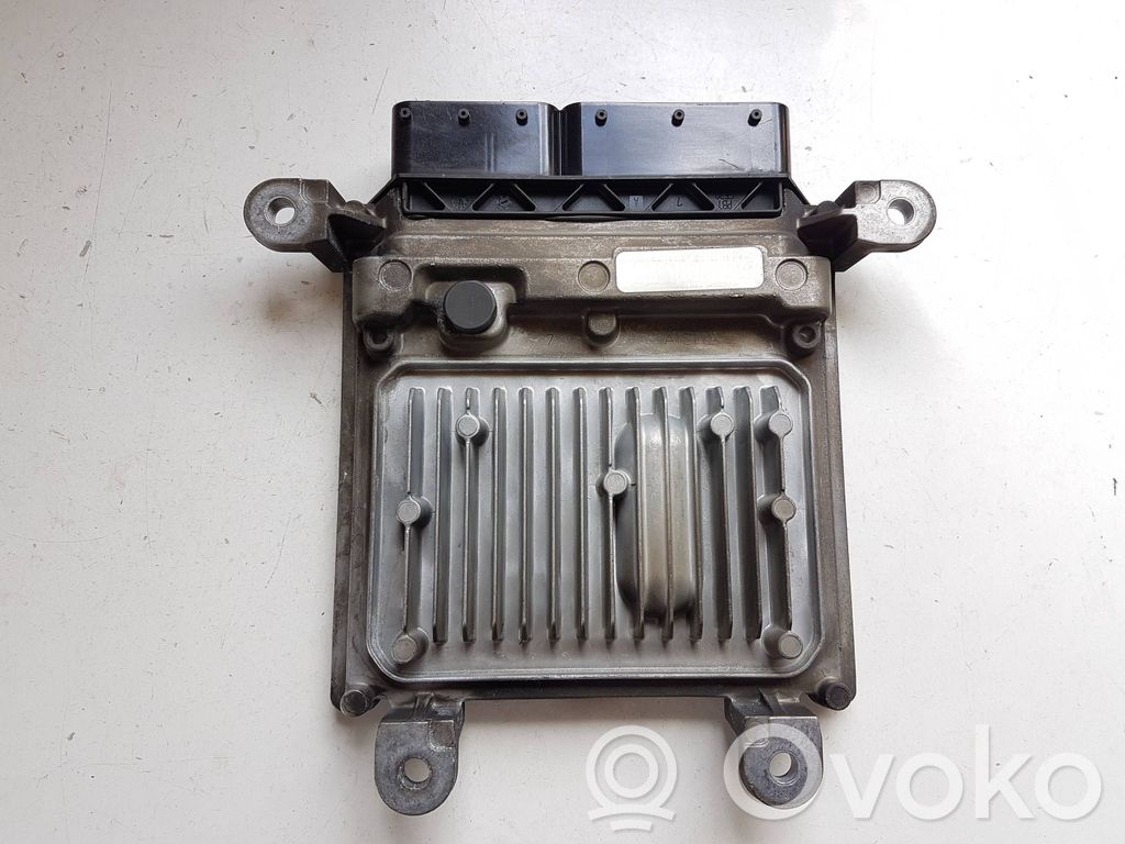 Mercedes-Benz C W205 Engine control unit/module 