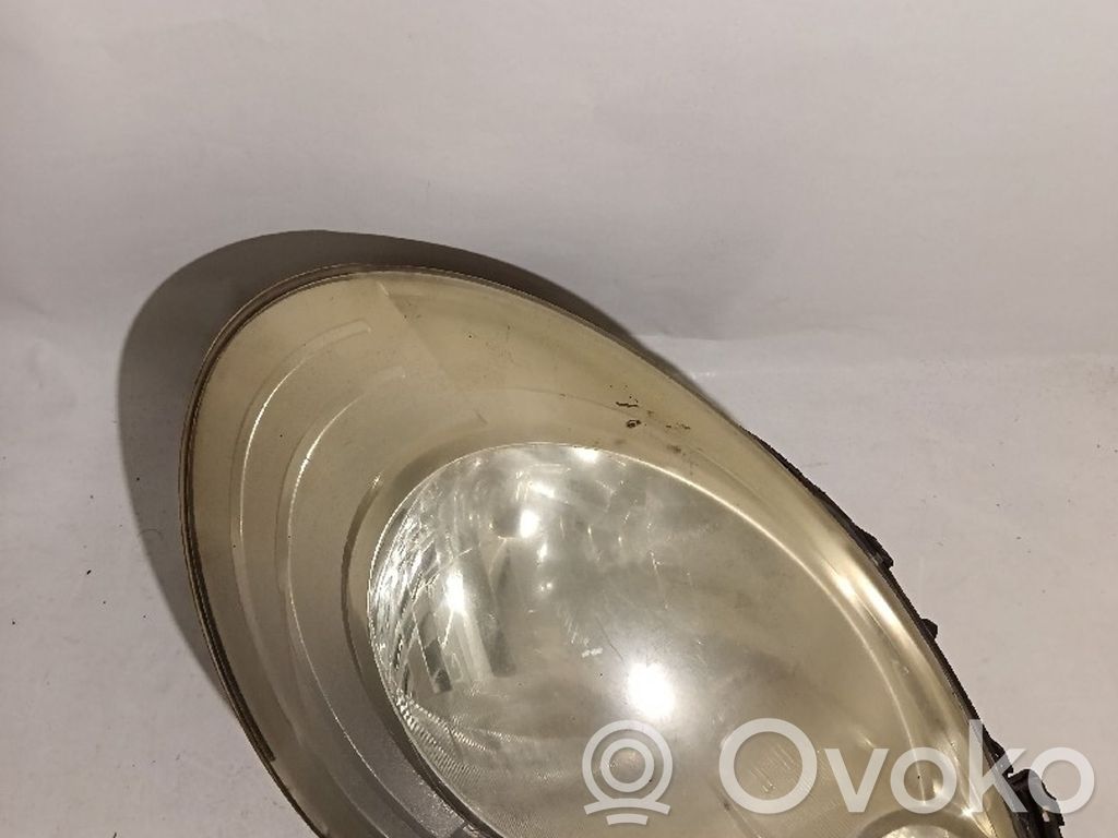 Headlight/headlamp   260106220R