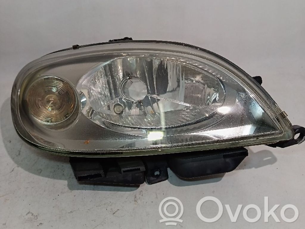 Headlight/headlamp   89004404