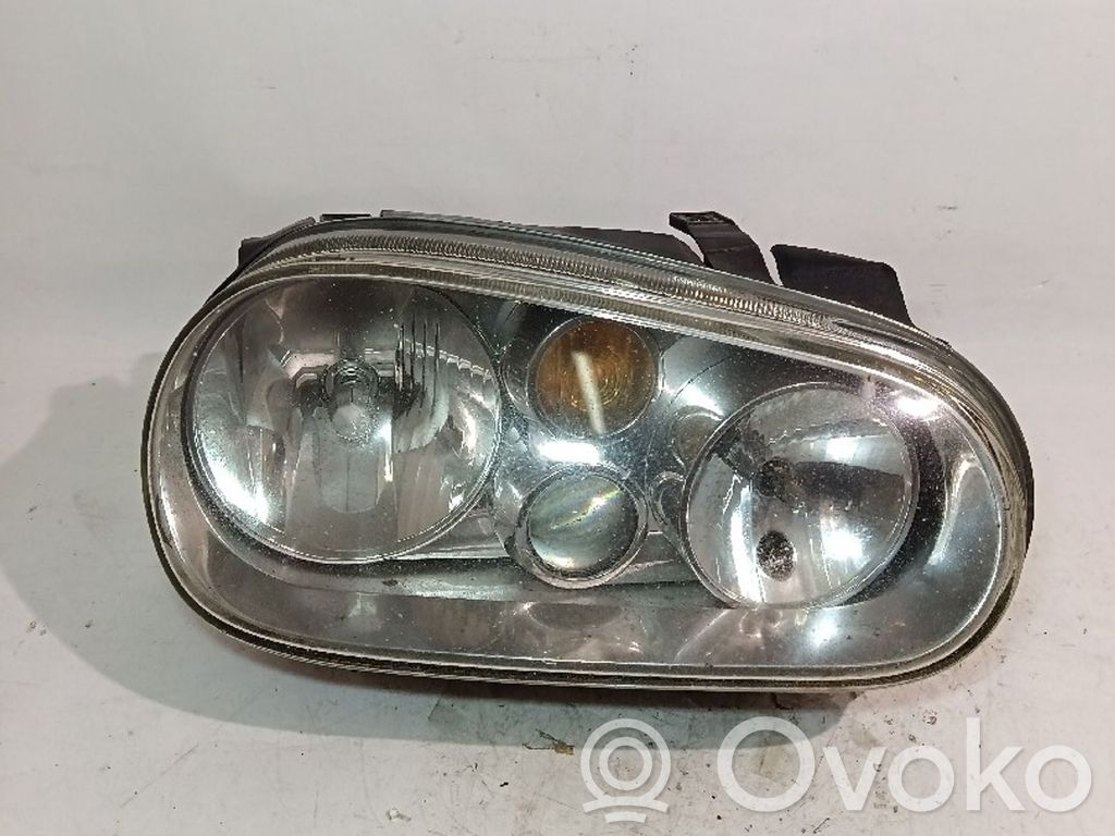 Volkswagen Golf IV Faro/fanale 