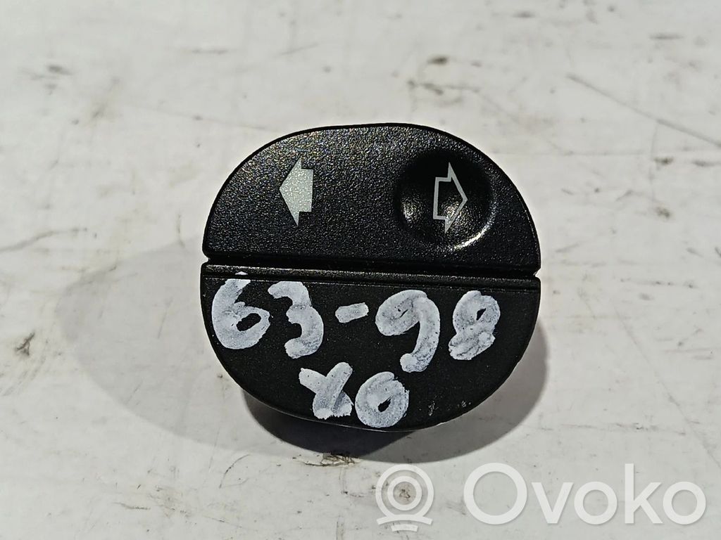 Electric window control switch   96FG14529AD