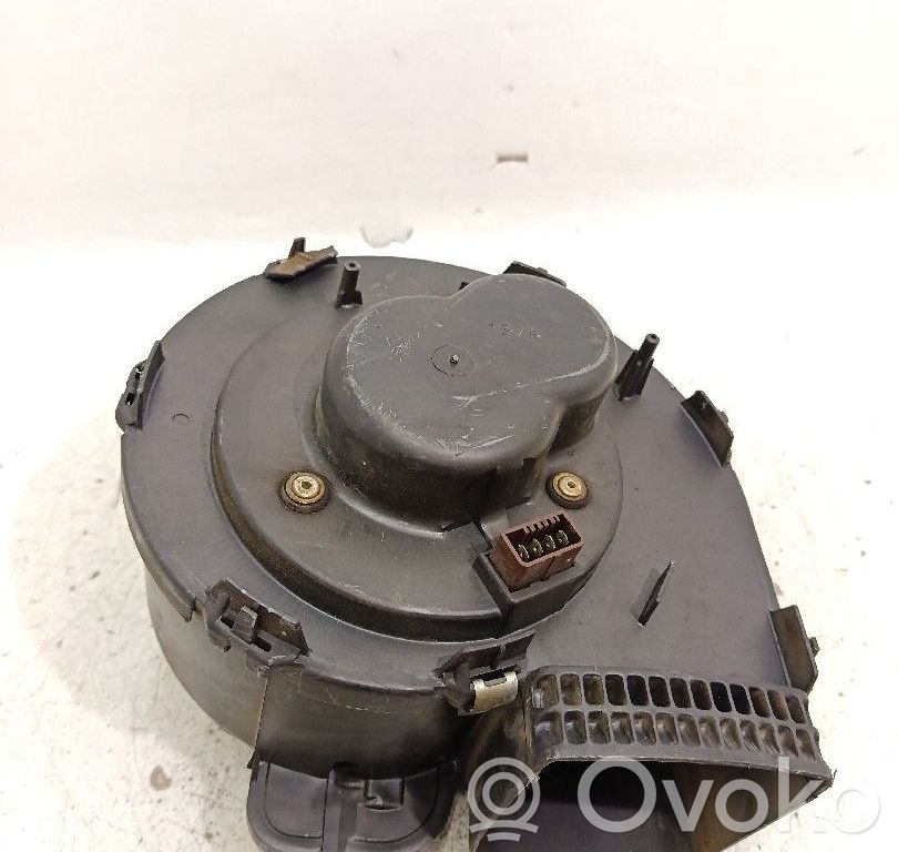 Peugeot 106 Mazā radiatora ventilators 