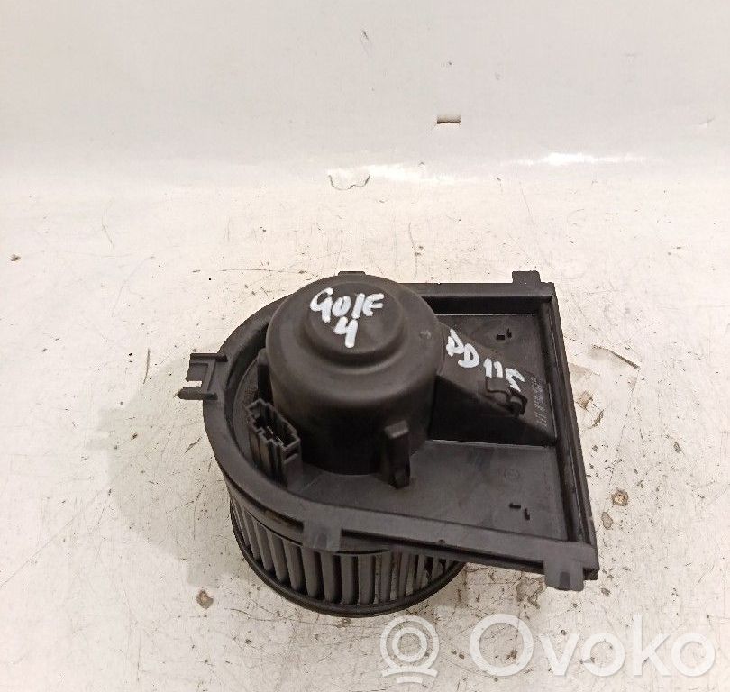 Volkswagen Golf IV Heater fan/blower 
