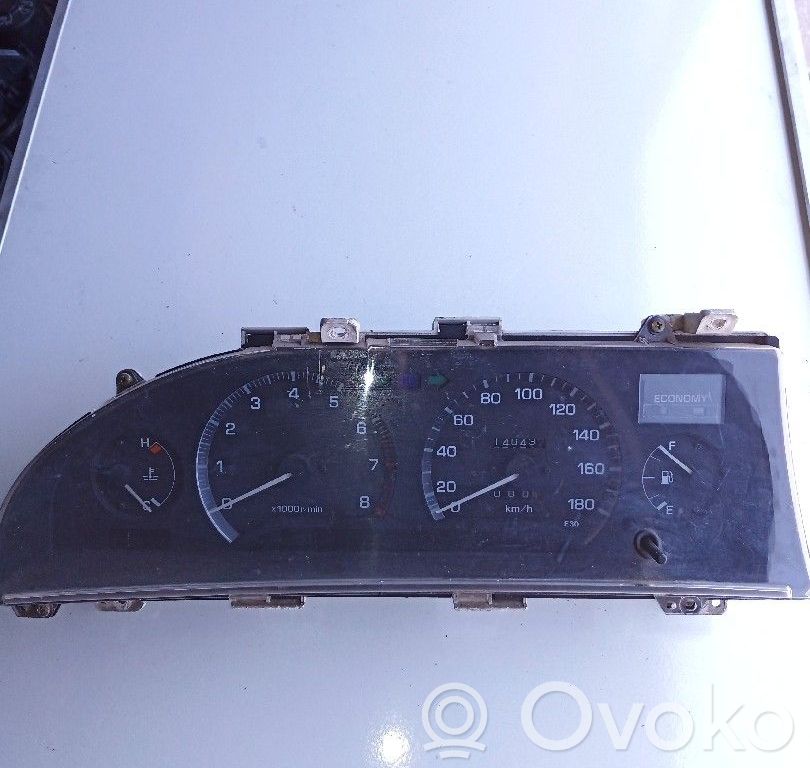Toyota Corolla E90 Speedometer (instrument cluster) 