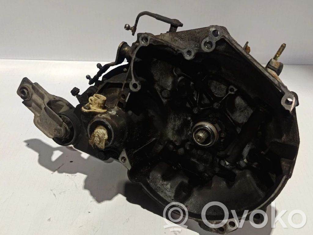 Peugeot 106 Mechaninė 5 pavarų dėžė 