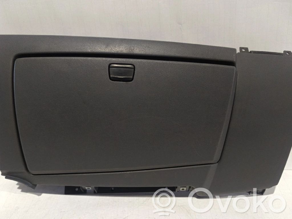 BMW 1 E81 E87 Glove box 