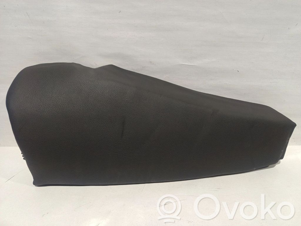 Rear seat   7119815