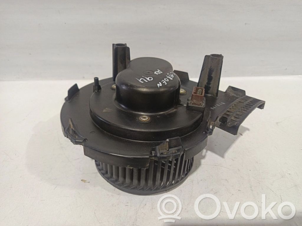 Mazā radiatora ventilators   8290528