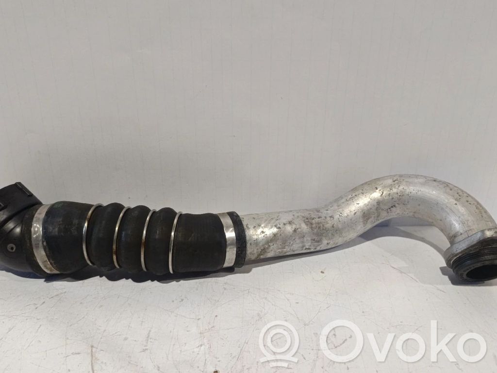 BMW 5 E60 E61 Interkūlera šļūtene (-es) / caurule (-es) 
