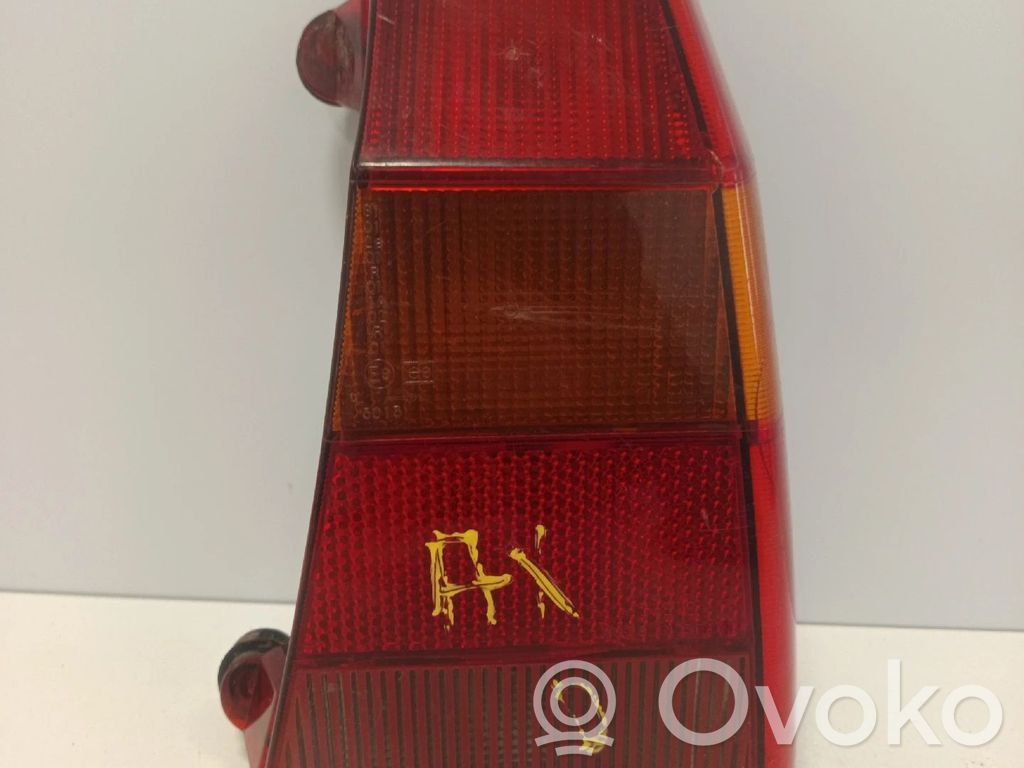 Rear/tail lights   SEM,VISIVEL
