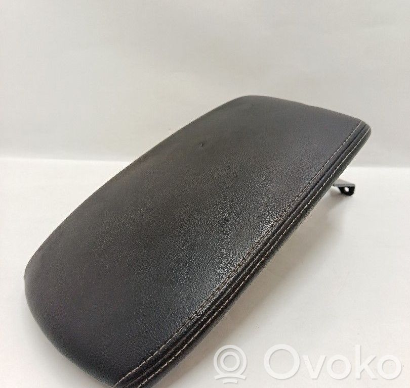Citroen DS5 Reposabrazos 