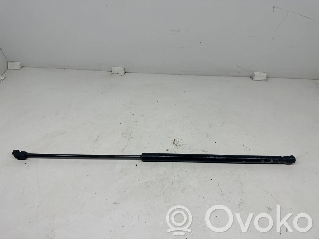 BMW 5 E60 E61 Siłownik maski przedniej 