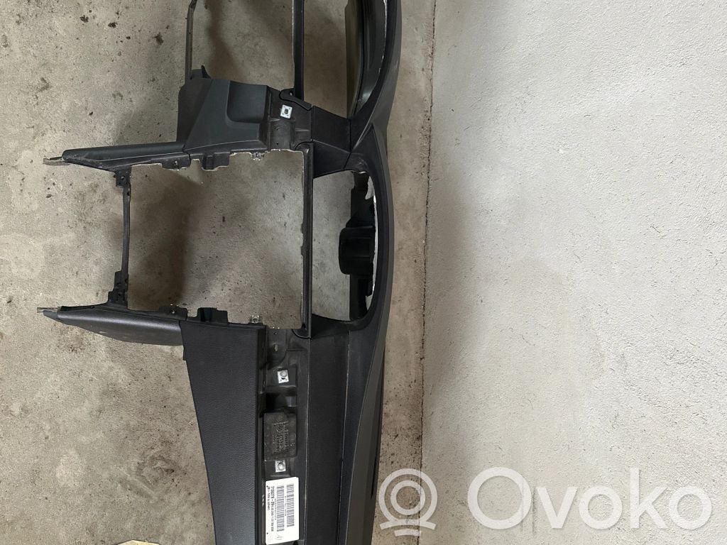 BMW 5 E60 E61 Panelė 