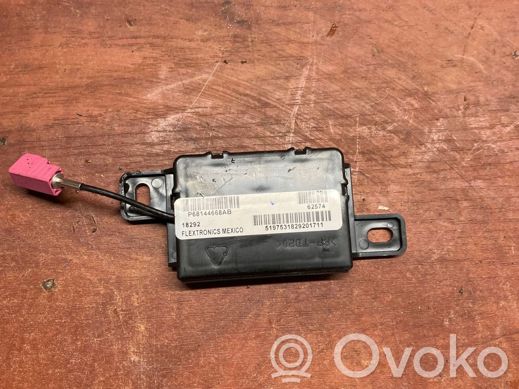 Dodge VAN RAM Antenos stiprintuvas 