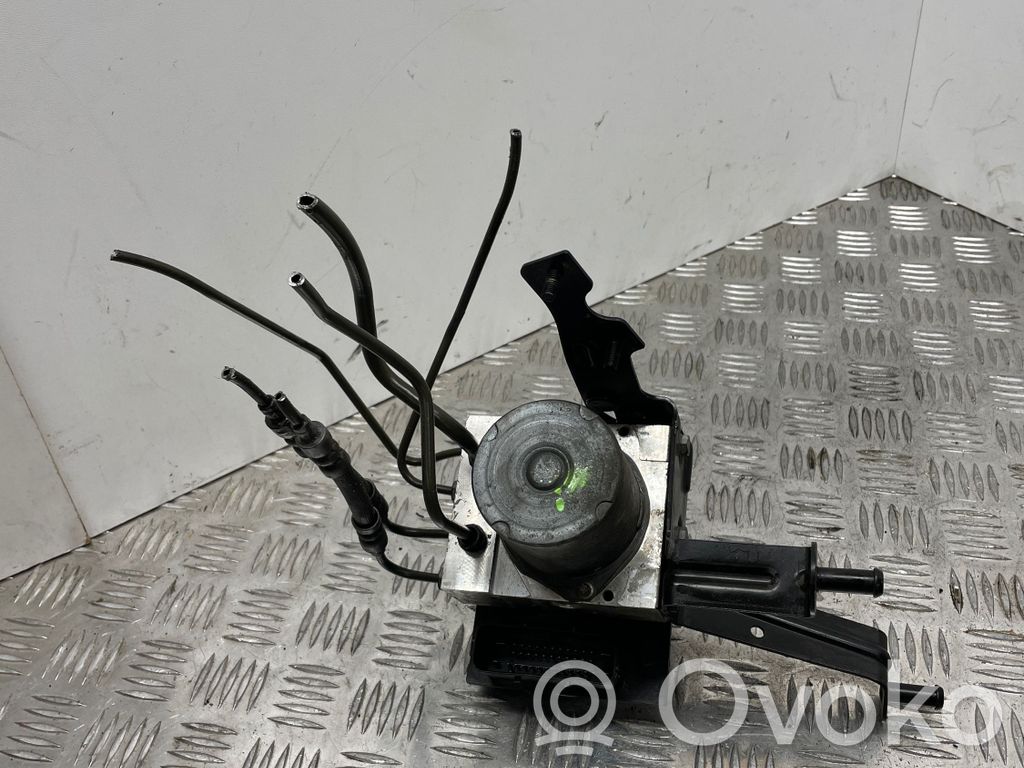 BMW 5 E60 E61 ABS Blokas 
