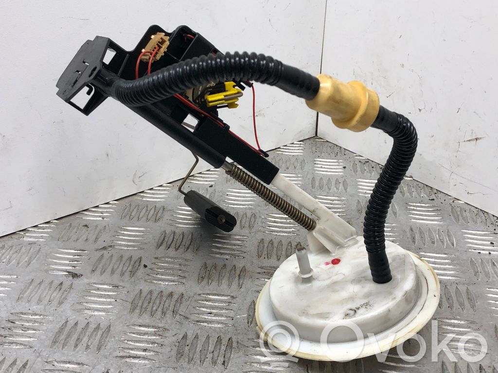 Sensor de nivel de combustible   6765849,890201,0580