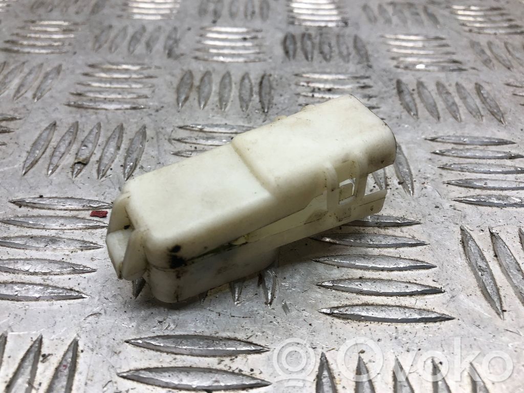 BMW 5 E60 E61 Battery tray heat shield 