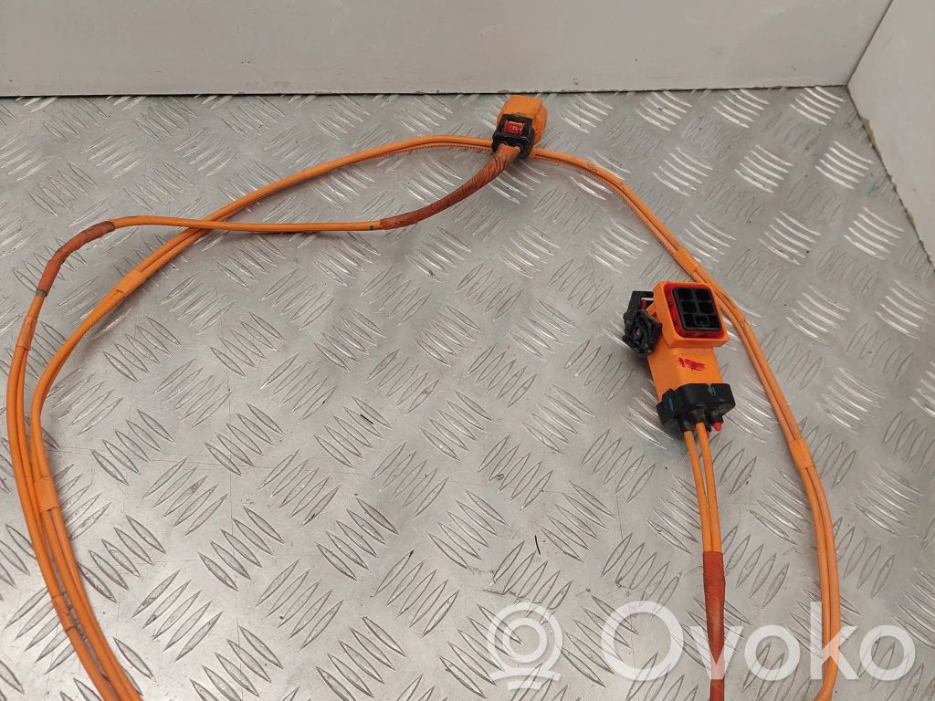 Tesla Model 3 Muu johtosarja 