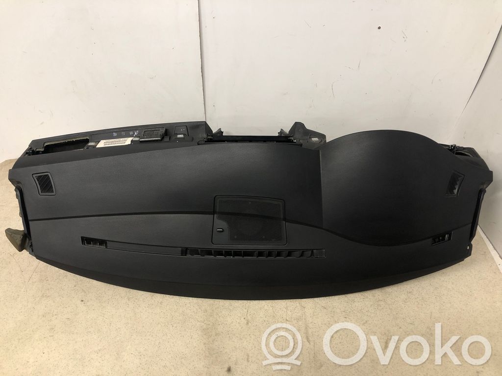 BMW 5 E60 E61 Panelė 