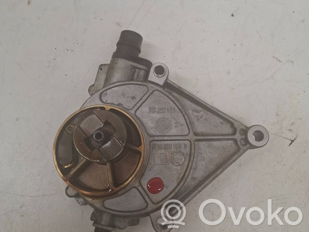 BMW X3 F25 Vacuum pump 