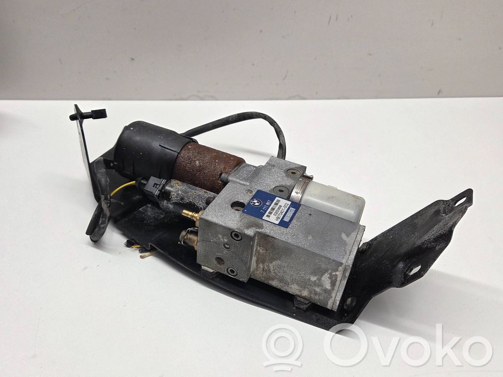 BMW 5 E60 E61 Tailgate hydraulic pump motor 