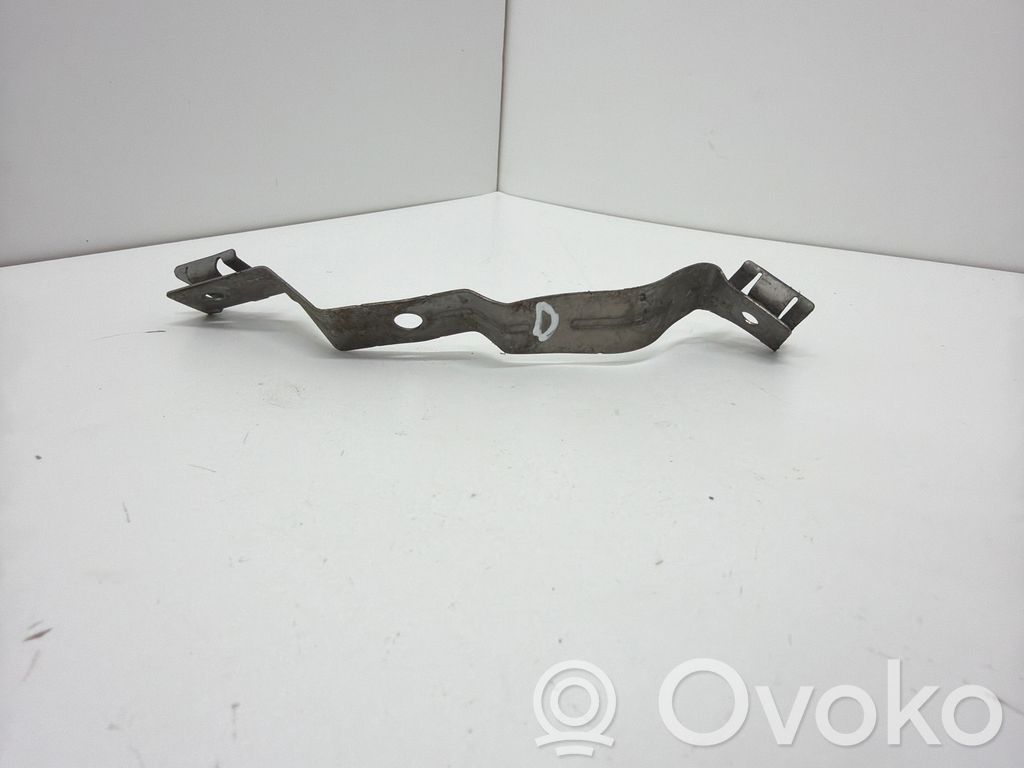 Bumper support mounting bracket corner   110454100B