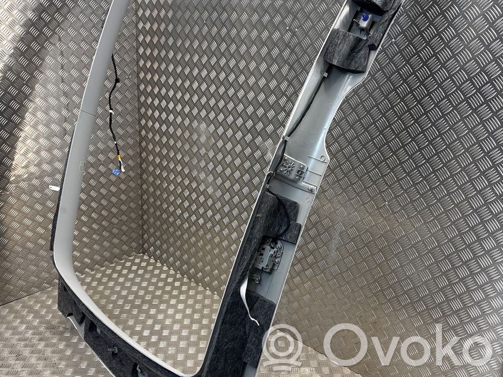 Tesla Model Y Headlining 
