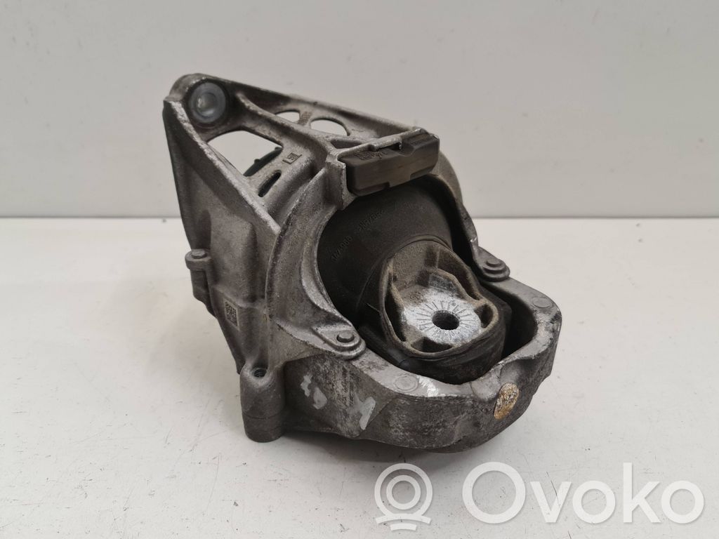 Engine mount bracket   4M0199371FF