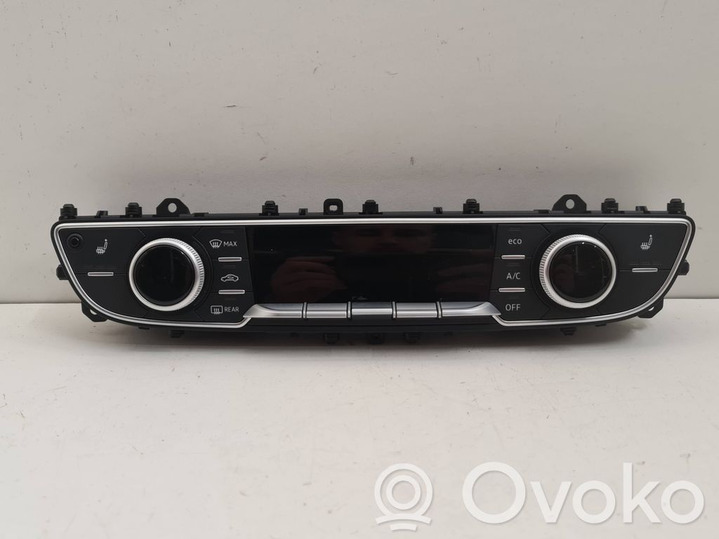 Audi Q7 4M Climate control unit 
