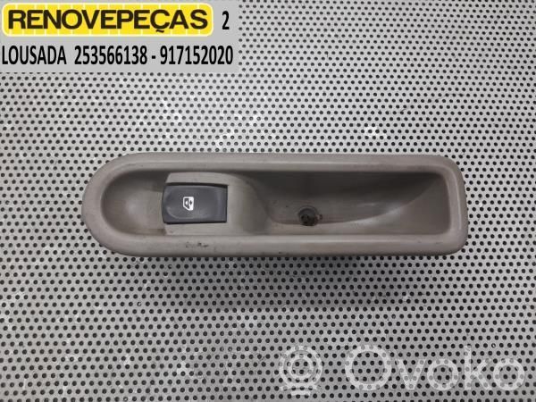 Renault Clio III Electric window control switch 
