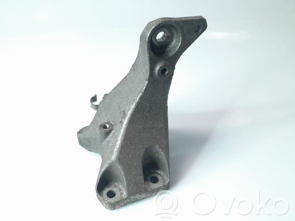 BMW 3 E90 E91 Engine mount bracket 