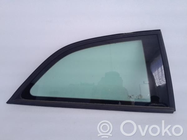 Vidrio lateral trasero   43R001057,8X3845300