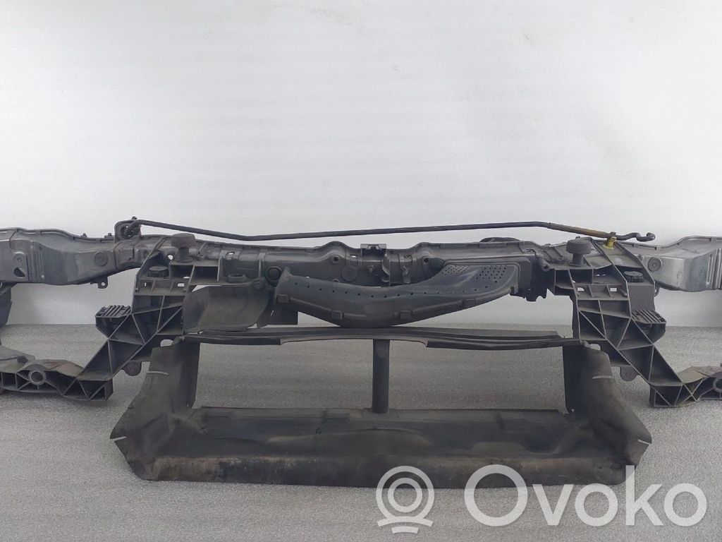 Панель радиаторов   F16B8B041A