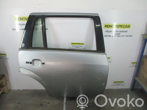 Ford Mondeo Mk III Puerta trasera 