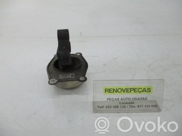 Opel Zafira A Wspornik / Mocowanie silnika 