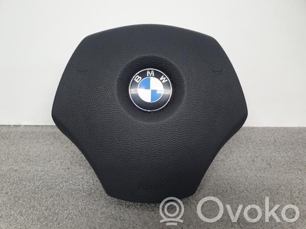 Steering wheel airbag   6763081