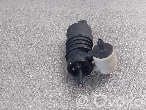 Windscreen/windshield washer pump   1J6,2PINOS,651,955