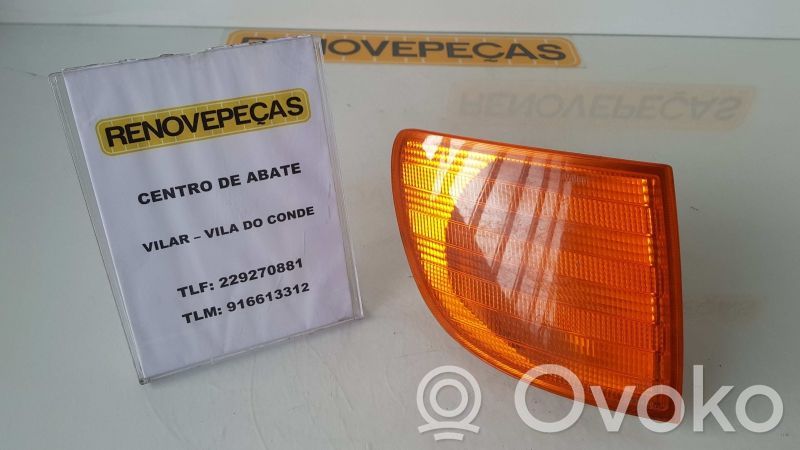 Mercedes-Benz Vito Viano W638 Front bumper turn signal 