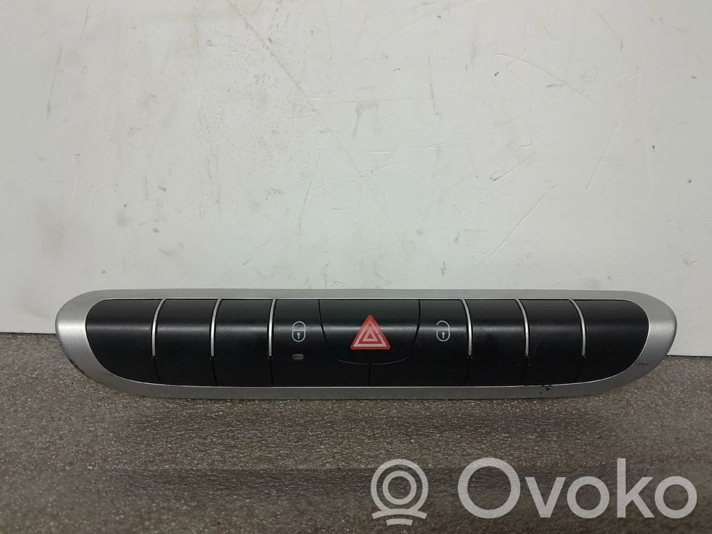 Smart ForTwo II Hazard light switch 