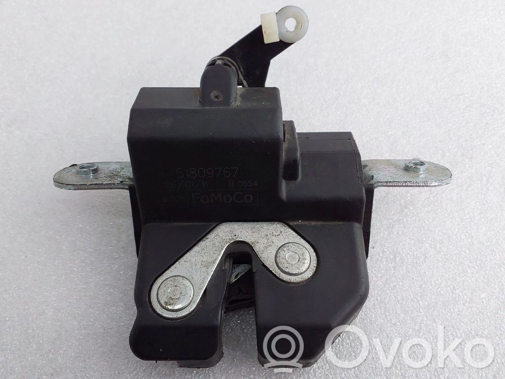 Tailgate exterior lock   51809767