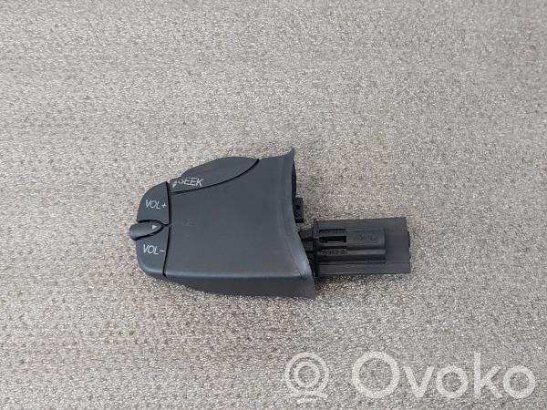 Ford Focus Multifunctional control switch/knob 