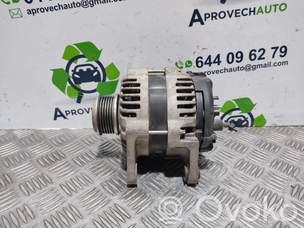 Opel Astra J Generatorius 