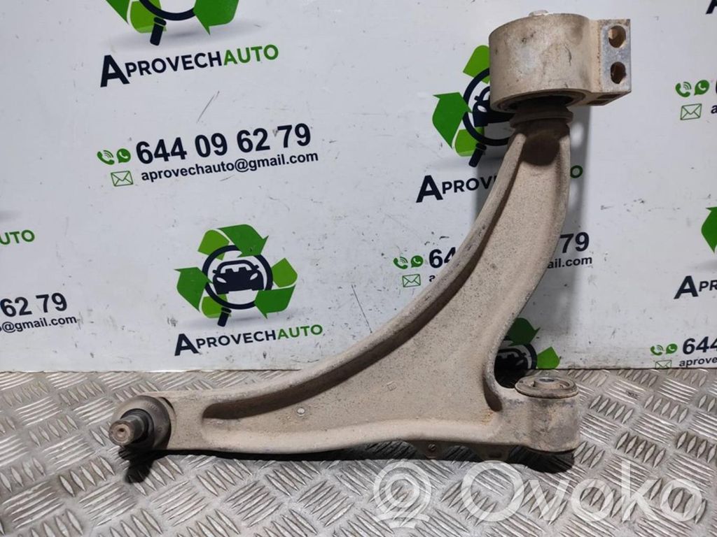 Opel Insignia A Dolny wahacz przedni 