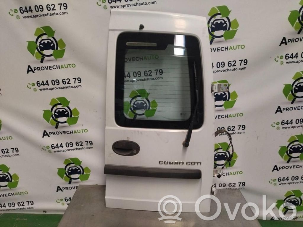 Opel Combo C Задняя дверь 