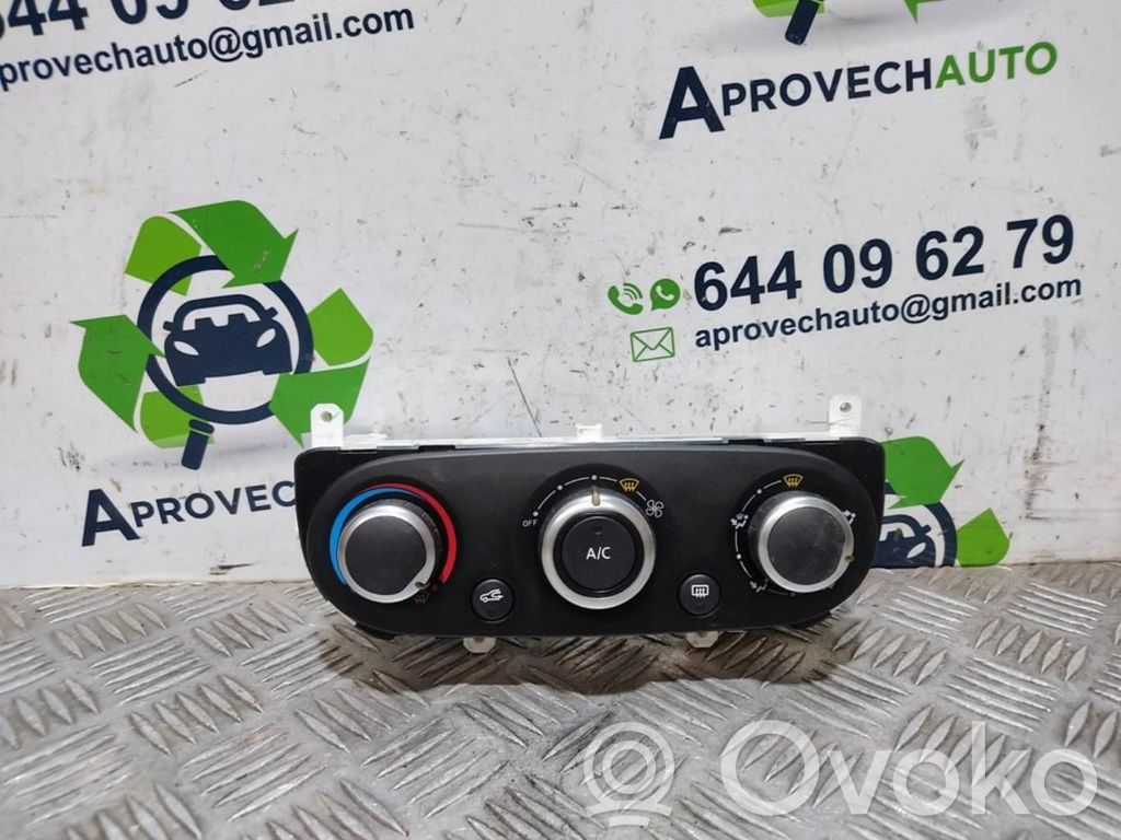 Renault Clio III Climate control unit 