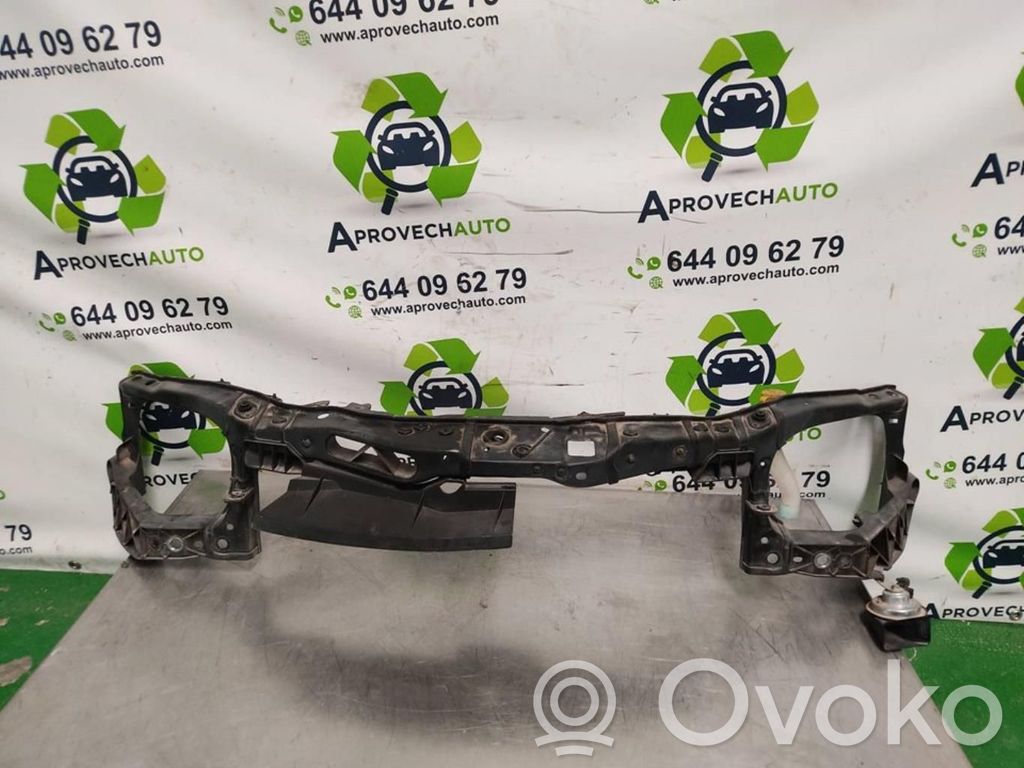 Opel Corsa D Priekinis ketvirtis 