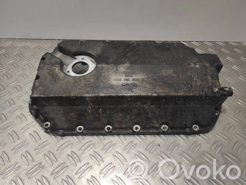 Audi A4 S4 B6 8E 8H Картер 